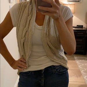 Mossimo supply co. Cream knit vest medium